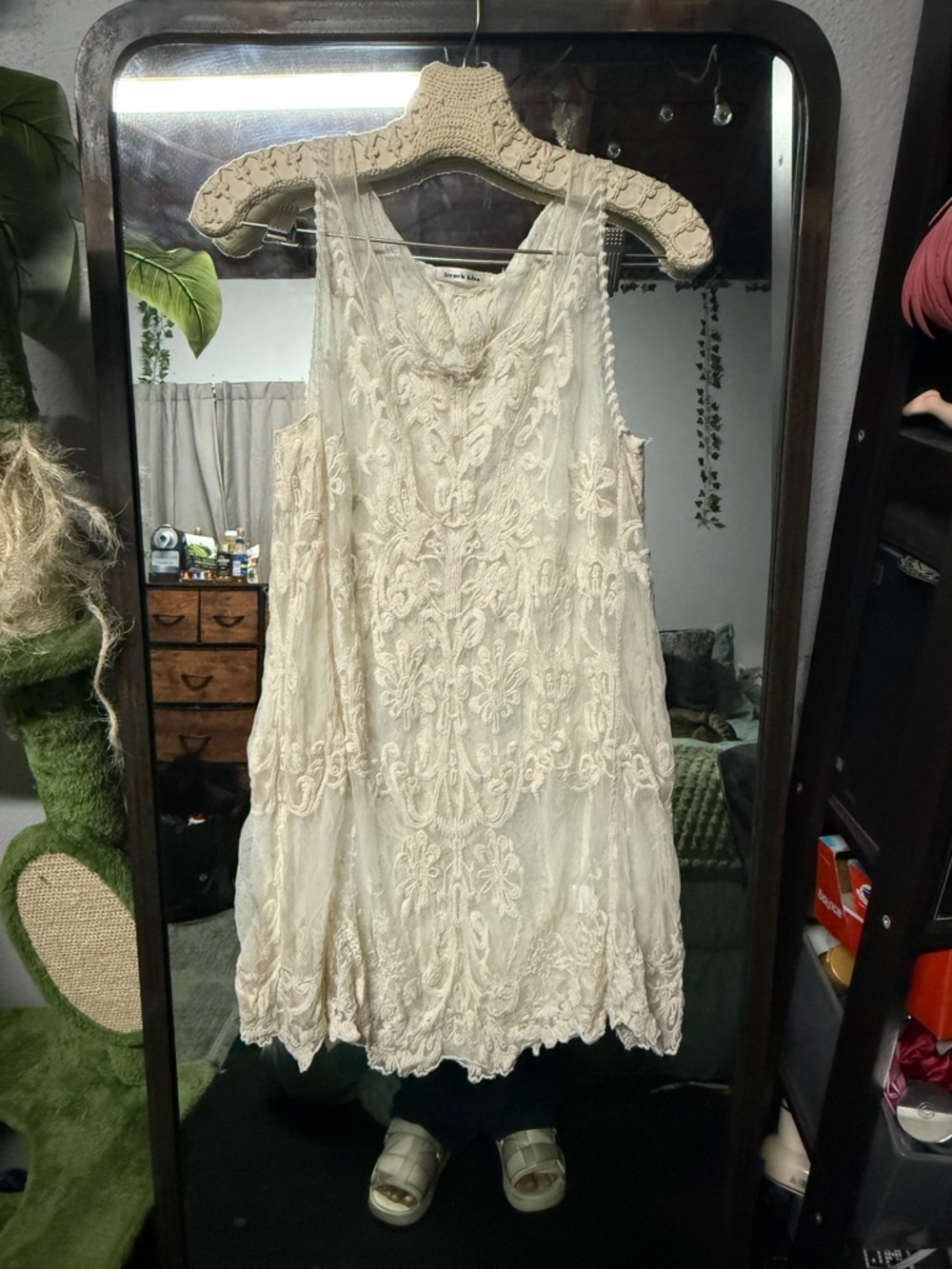 Vintage find ! Lace tunic with embroidery